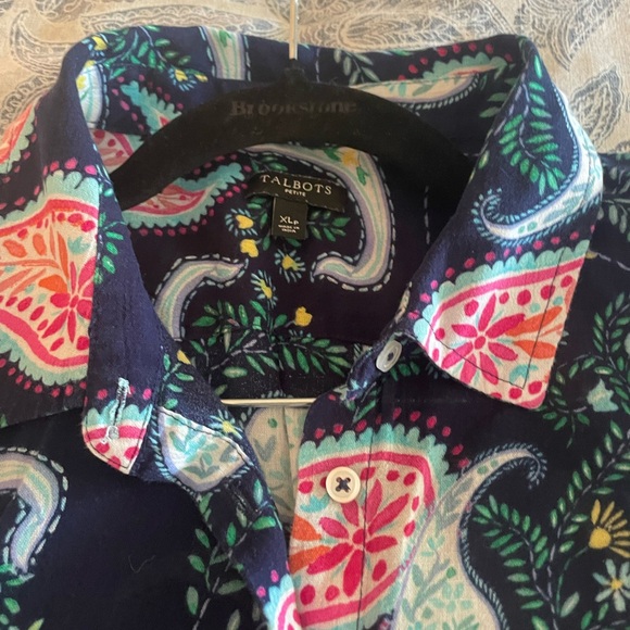 Talbot’s cotton button down blouse - Picture 2 of 6